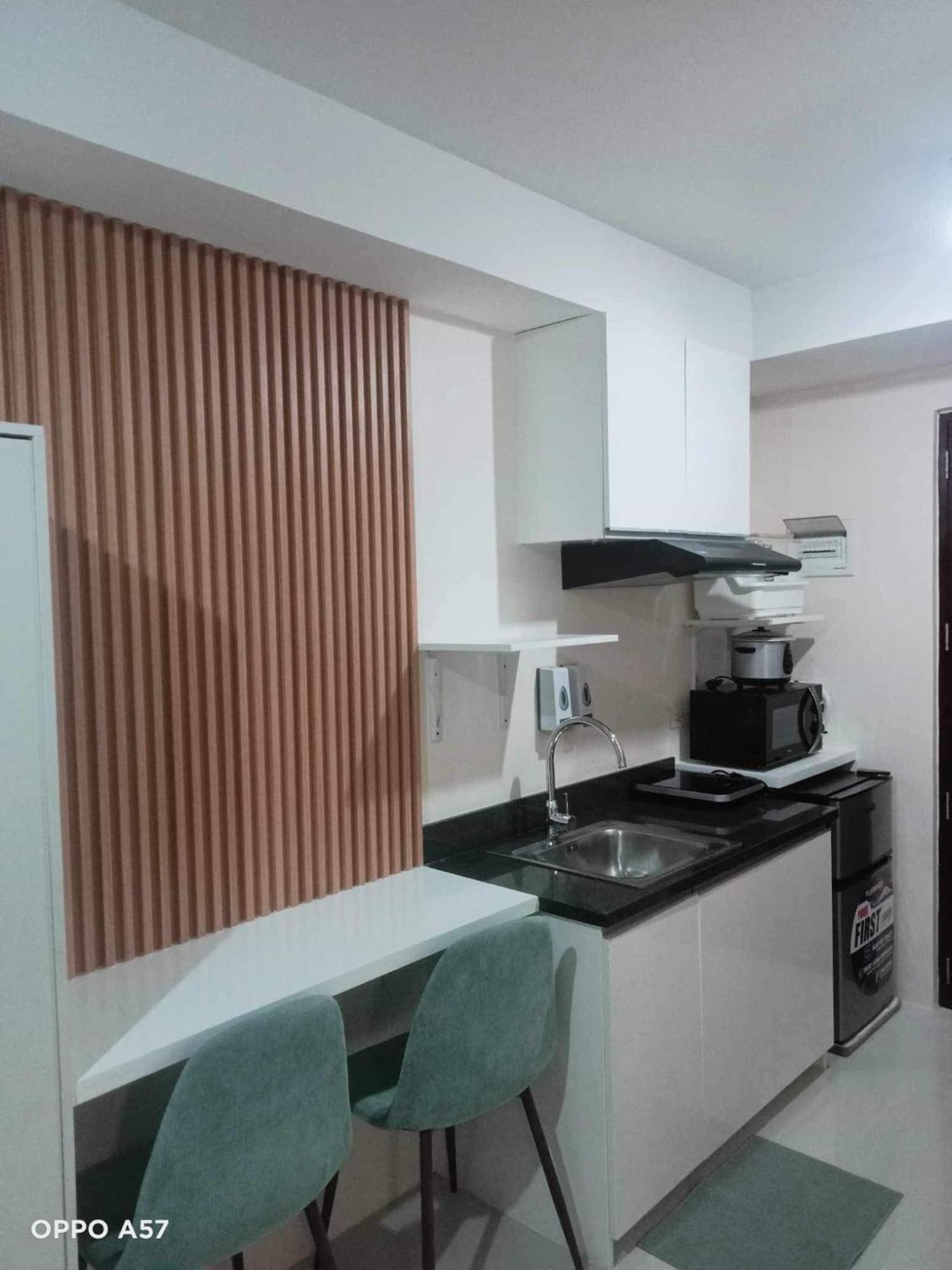 The Persimmon Studios Near Ayala And Sm City Cebu Phòng bức ảnh
