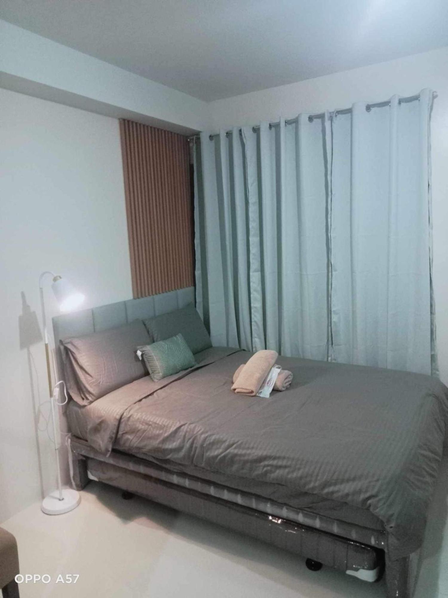 The Persimmon Studios Near Ayala And Sm City Cebu Phòng bức ảnh