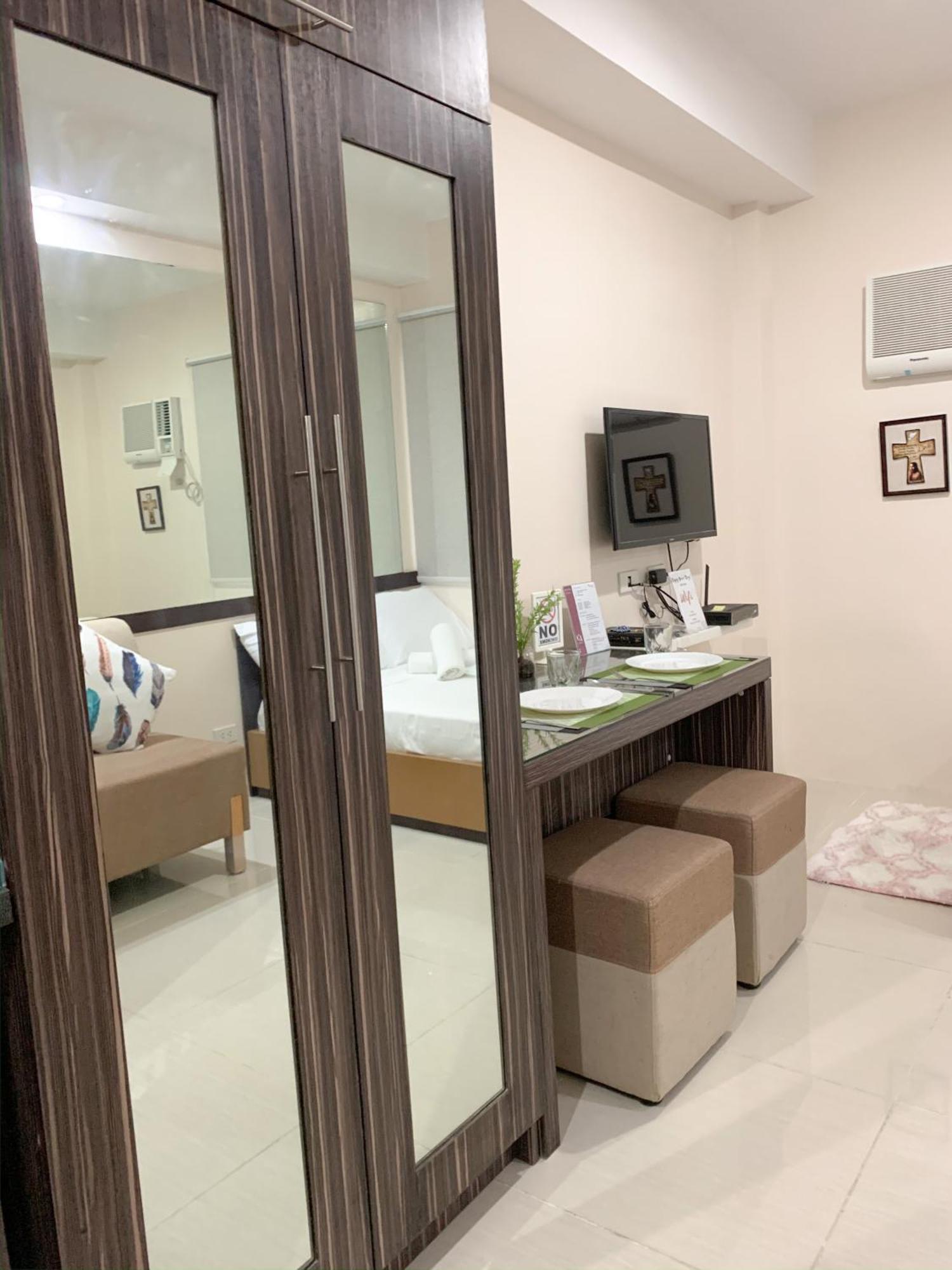 The Persimmon Studios Near Ayala And Sm City Cebu Phòng bức ảnh